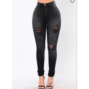 Black/dark grey distressed high waist jeans. Sz 11
